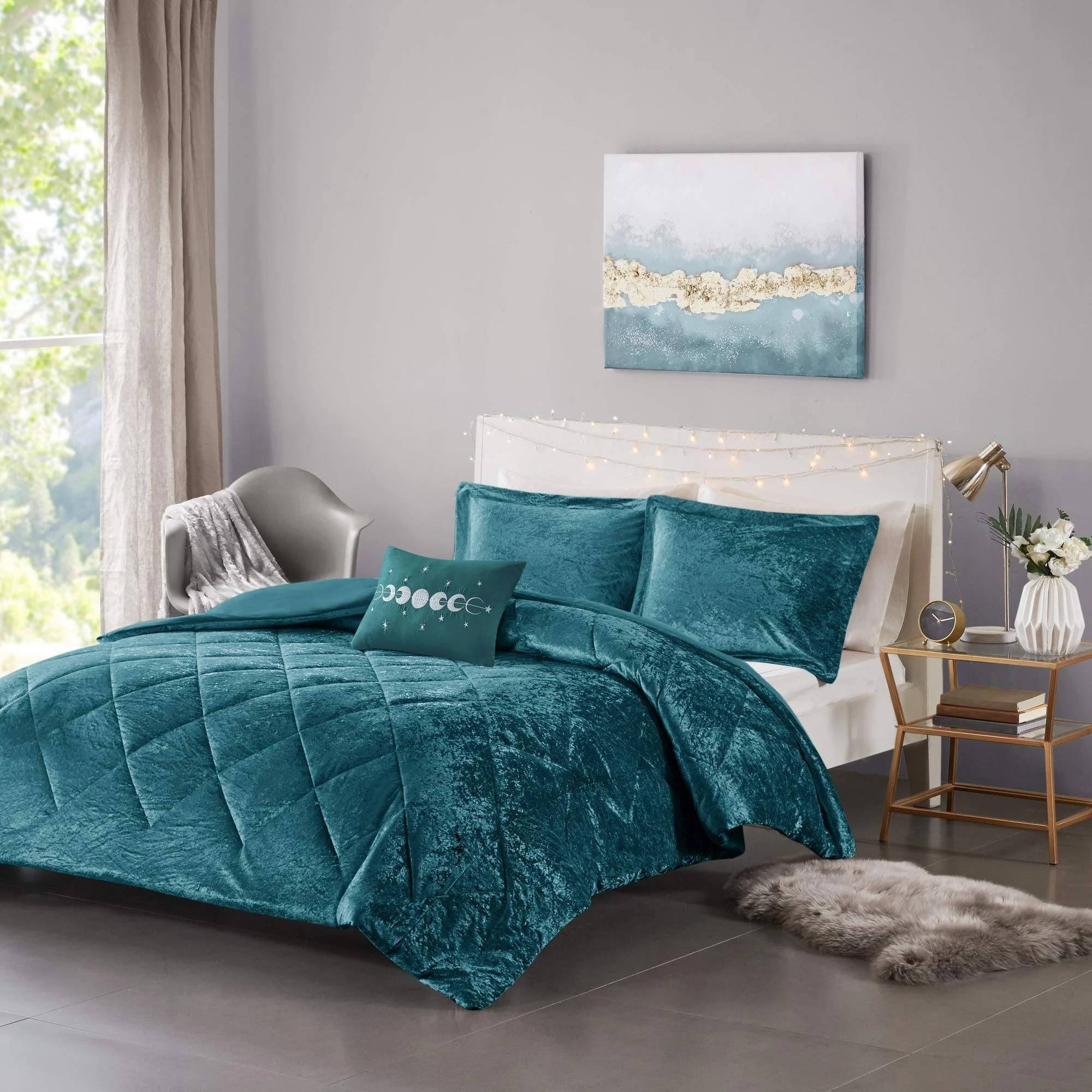 Intelligent Design Felicia Twin/Twin XL Teal Velvet Duvet Cover Set