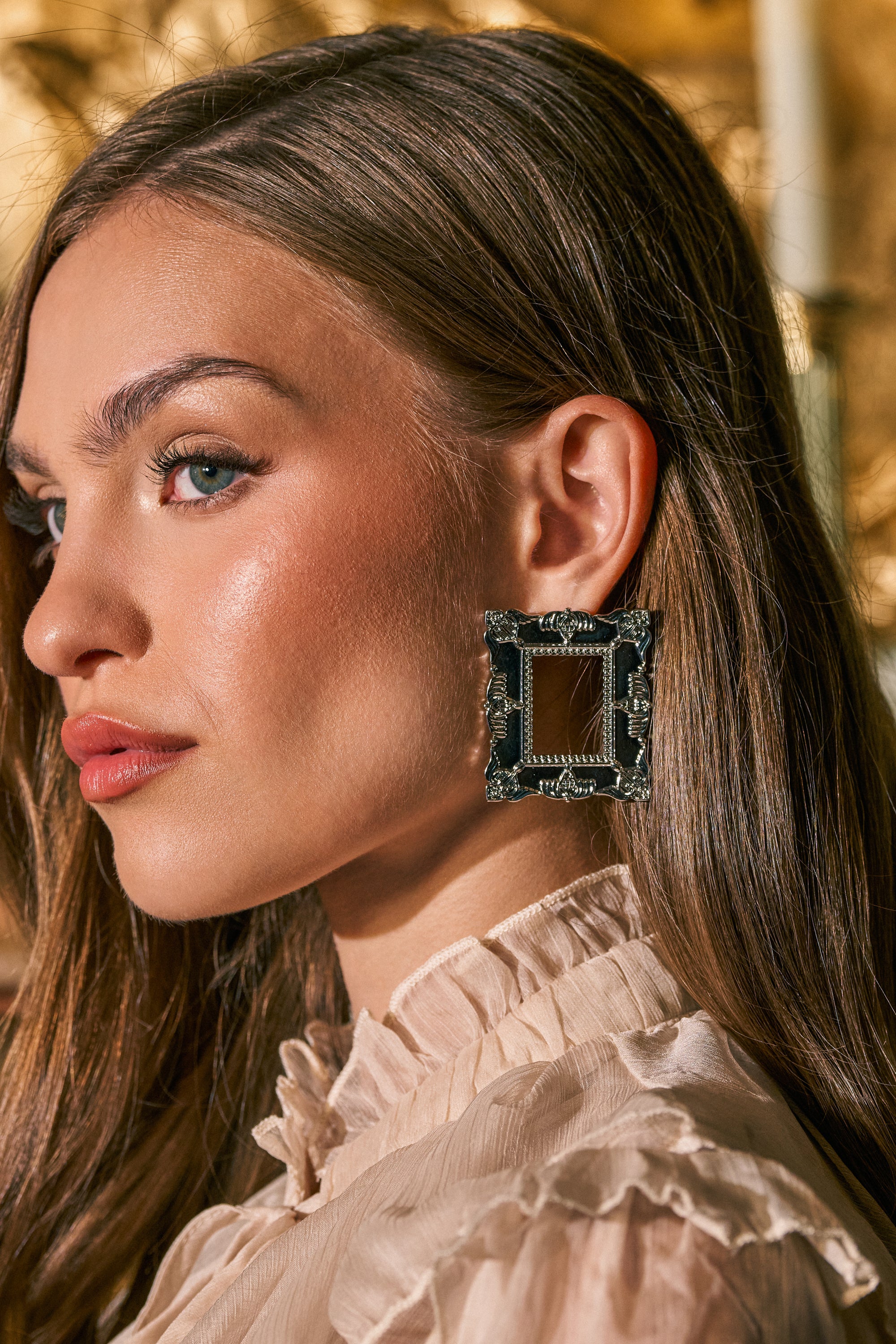 FRAMED MIND EARRING - Akira Store