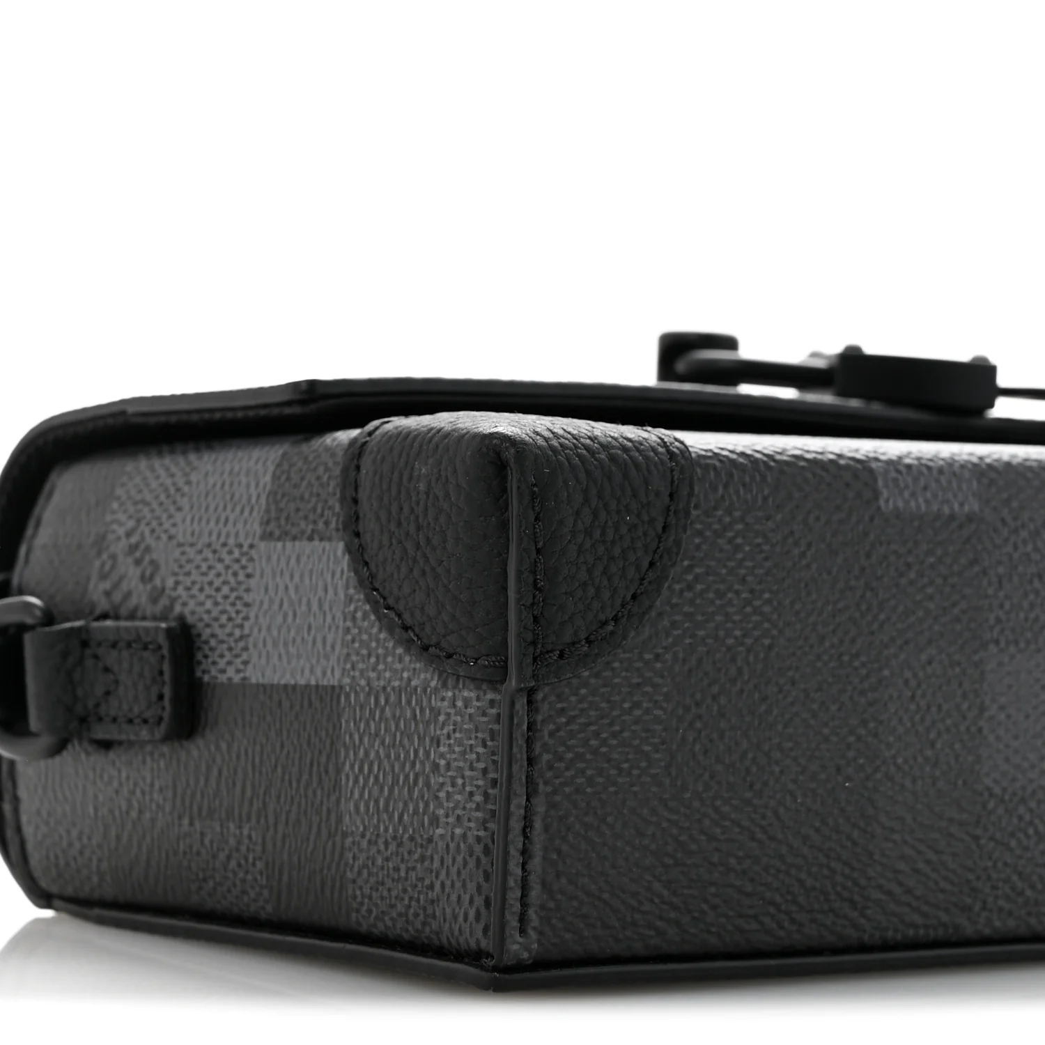 Damoflage Steamer Wearable Wallet Black