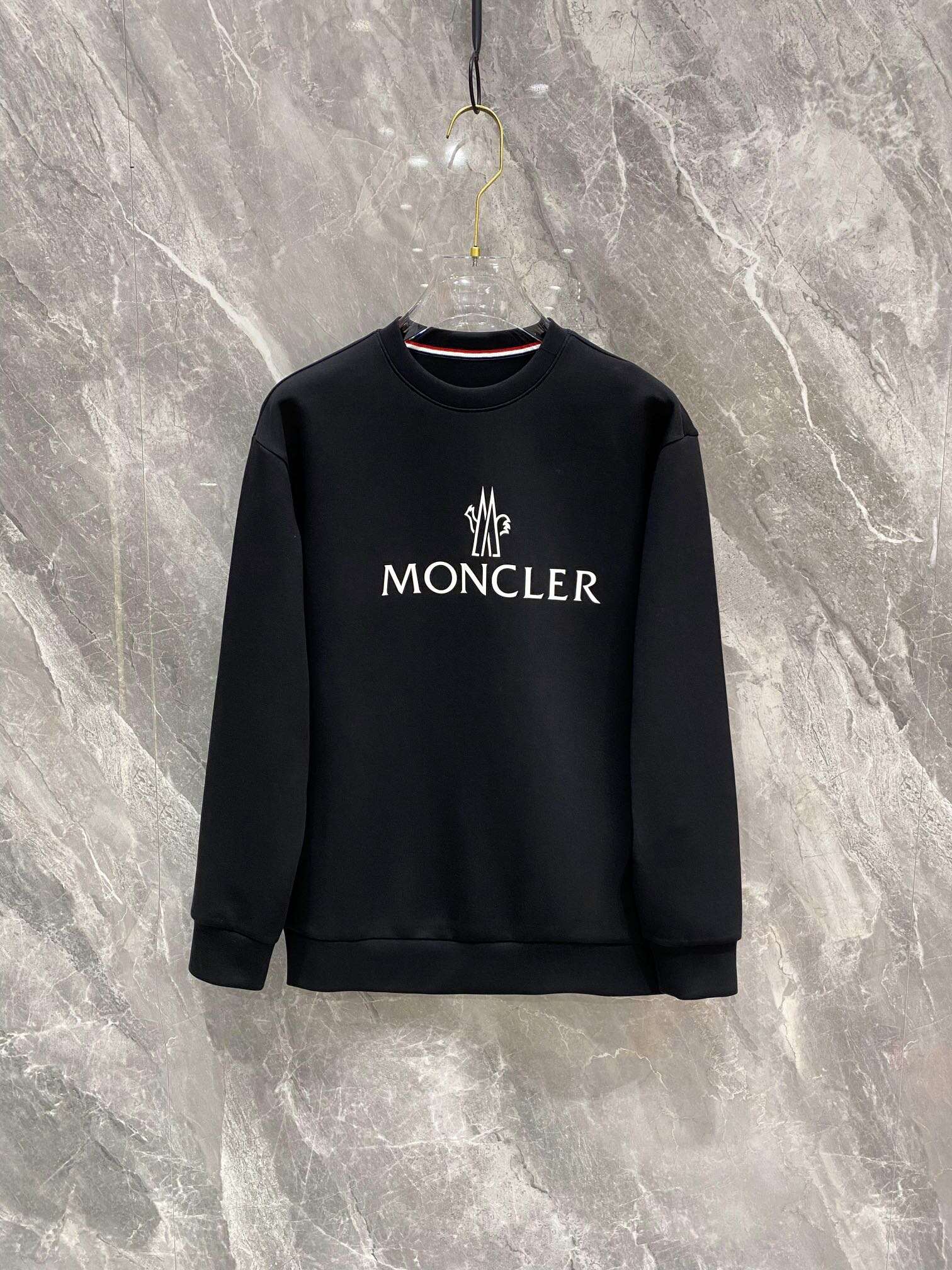 【MONCLER 公式旗艦店】ご好評に付き再入荷！！