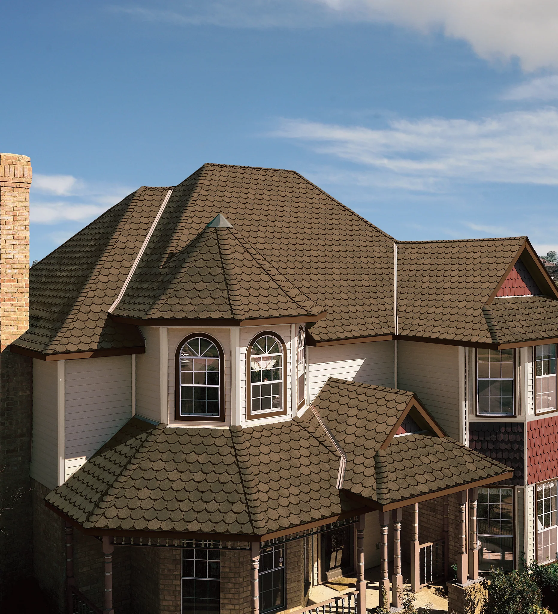 CertainTeed Carriage House Stonegate Gray Asphalt Architectural Shingles (5 Bundles per Square)