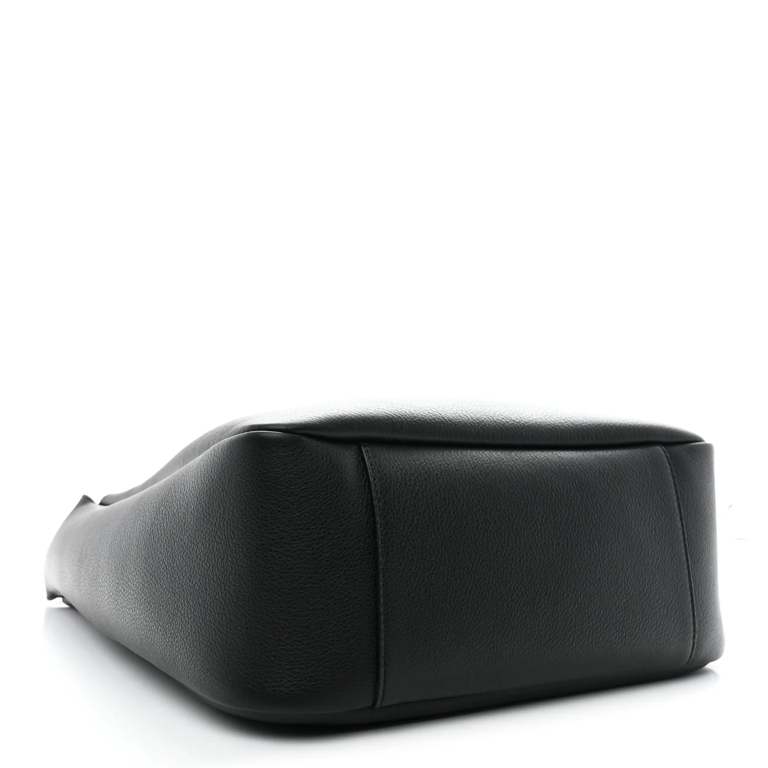 Supple Calfskin Large Le 5 A 7 Soft Hobo Black