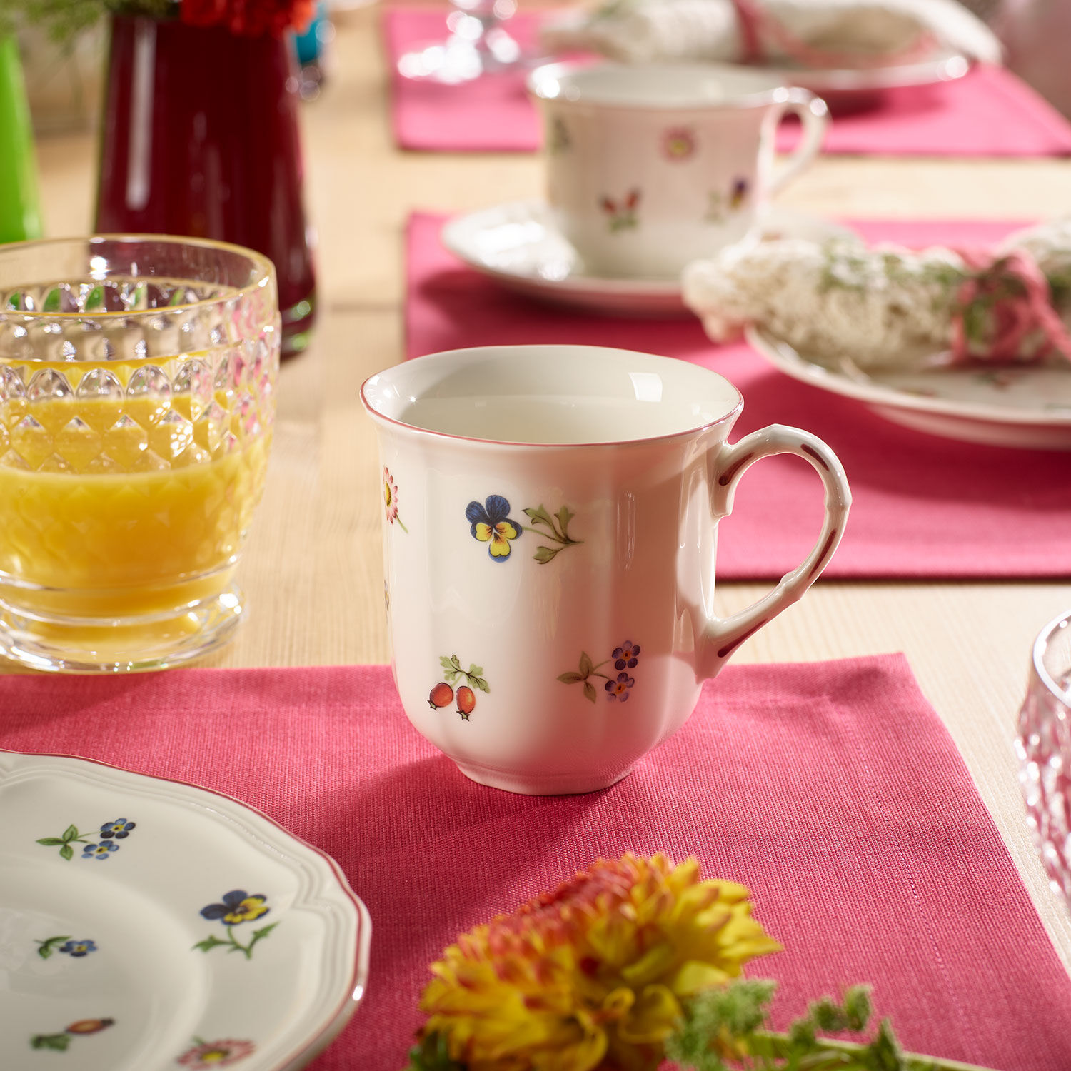 Petite Fleur Mug - White, 10.2 oz, Premium Porcelain