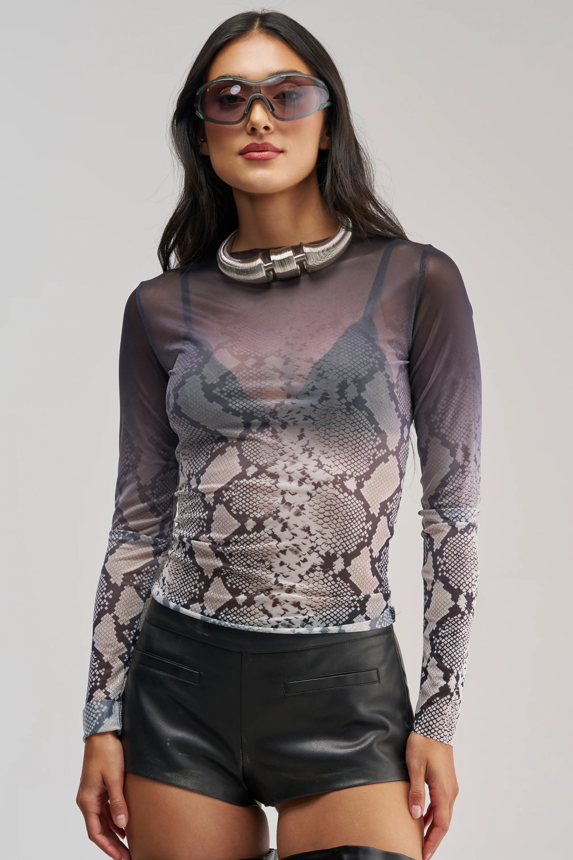SNAKE EYES OMBRE MESH LONG SLEEVE TOP - Akira Store