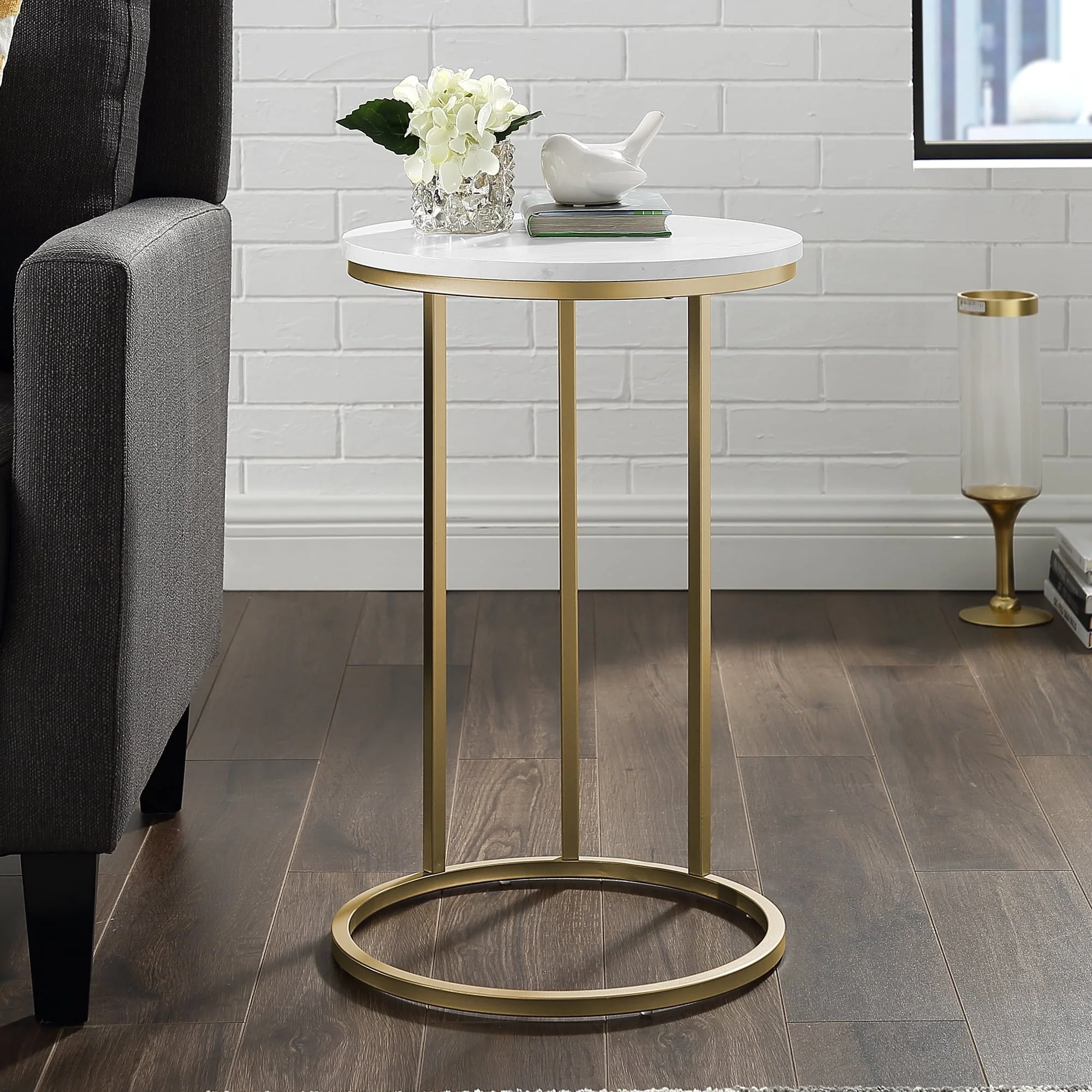 Ember Interiors Modern Glam Athena C Shaped End Table, Faux Marble/Gold(Clear / Chrome)